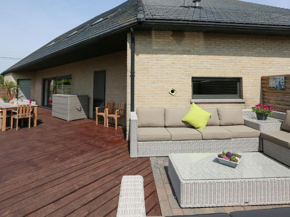 Splendid Villa In Middelkerke With Sauna Bubble Bath Chambre photo