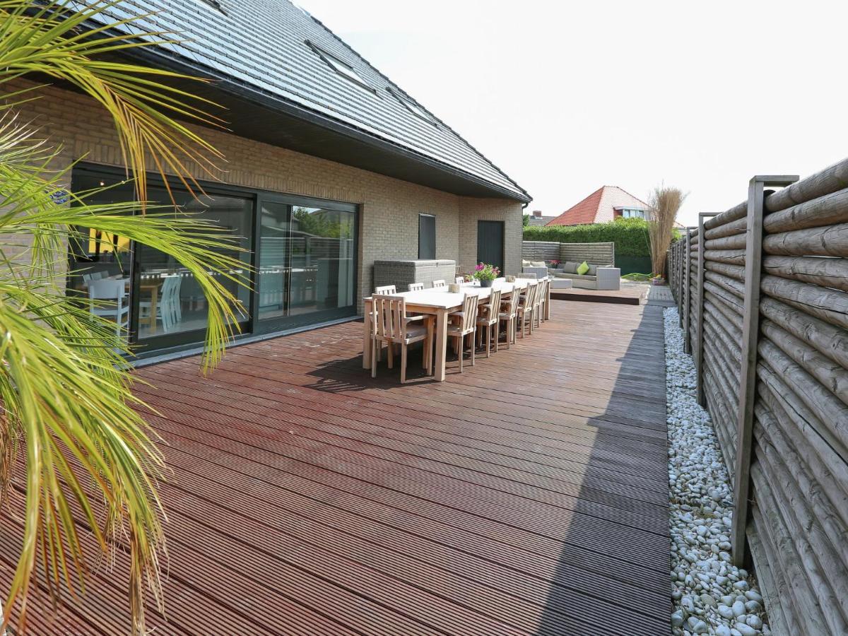 Splendid Villa In Middelkerke With Sauna Bubble Bath Extérieur photo